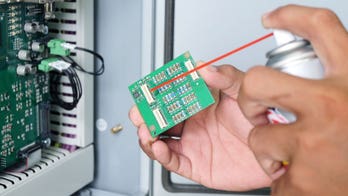 Huffing dust spray causes man's odd bone disease