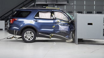 Jeep Grand Cherokee, Ford Explorer flunk passenger-side crash test