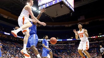 Syracuse routs Middle Tennessee State to reach Sweet 16