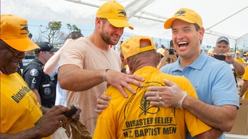 Tebow, Rubio help with Hurricane Irma relief efforts in Florida Keys