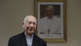 Conservative criticism of pope sparks rally of support