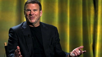 Tilman Fertitta, Golden Nugget come to aid of Mandalay Bay after Las Vegas Shooting