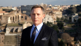World receives its first glimpse of 'Spectre,' new James Bond movie