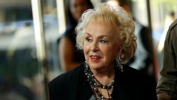 Doris Roberts’ New York City duplex gets a discount