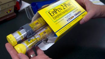 Mylan to launch first generic to EpiPen allergy injection