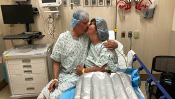Washington man donates kidney to wife of nearly 30 years: 'We're a team'