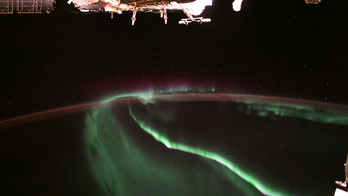 Astronaut snaps 'mind-blowing' aurora picture from space