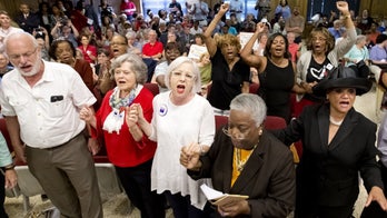 North Carolina election officials plan to settle early voting disputes