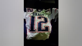 Man named in Brady jersey case sought autographs, selfies