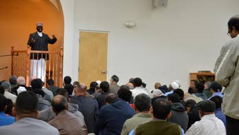 Activists present 'letters of support' to New Mexico mosque amid backlash against Muslims