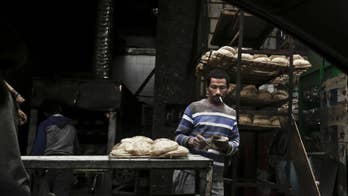 Egyptians bear down under worst inflation in a decade