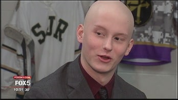 New Jersey high school hockey captain playing through cancer