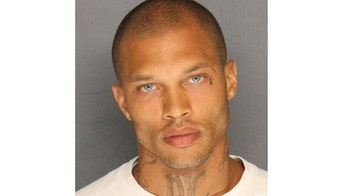 Reps defends signing ‘Handsome Felon’ Jeremy Meeks, hoping to get him modeling, reality show gigs