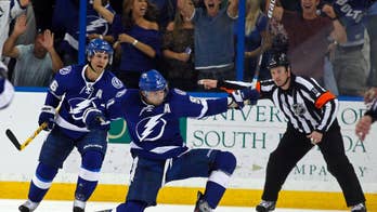 AP Sources: Steven Stamkos elects to re-sign with Lightning