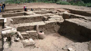 Massive ancient building discovered in Egypt