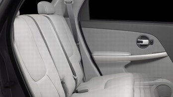 3-year-old boy dies after 2007 Chevy Equinox's power window closes on his neck