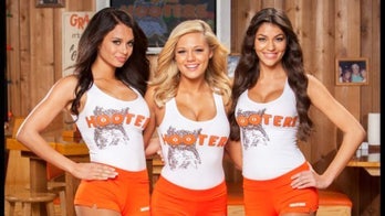 Michigan teen faces jail in phony cop stunt to woo Hooters girls