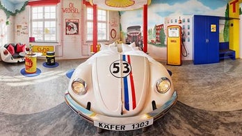 You’ll want to sleep in this car: Car-themed hotel gets your motor running