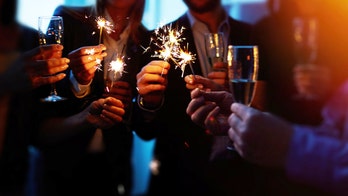 10 sparkling champagne cocktails to ring in the New Year