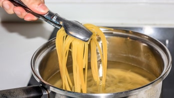 How to drain pasta without a colander