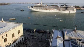 Large cruise ship ban lifted in Venice