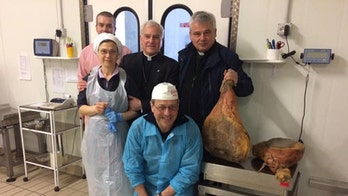 Pope buys Italian quake-zone produce to help farmers, donates food