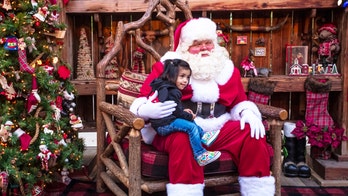Scary Santa: The creepiest holiday photo ops