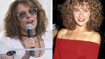 Jennifer Grey steps out for Women's March