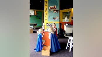 Ohio museum apologizes after woman is told not to breastfeed