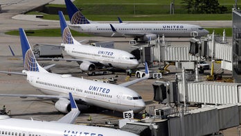 Injured passenger sues United after airline failed to provide wheelchair assistance