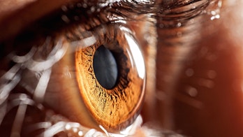 Robot completes delicate eye surgery in first