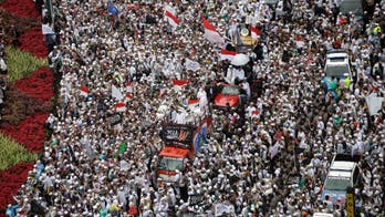 Indonesia blasphemy protest draws 200,000; ends peacefully