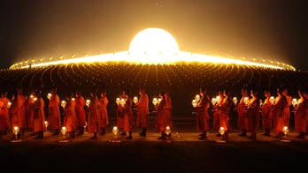 AP Explains: What's behind conflict at sprawling Thai temple