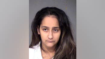 Police: Mom let 2-year-old handle gun before shooting