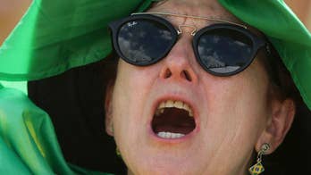 Thousands protest corruption, support judiciary in Brazil