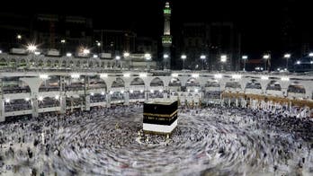 AP PHOTOS: Muslim pilgrims arrive at holy site ahead of hajj