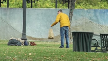 Man uses Olive Garden Never Ending Pasta Pass to feed friends, homeless