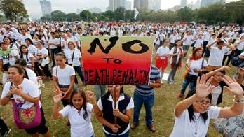 Philippine Catholics rally vs. drug killings, death penalty