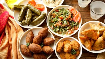 10 foodies to follow to taste the world in 2014