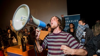 Wisconsin bill that would expel or suspend students who disrupt speakers moves forward