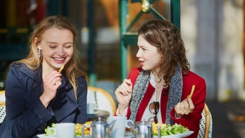 Science says toxic friendships are making you fat and look old