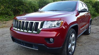 Chrysler recalling 870,000 SUVs for brake defect