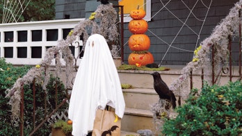 Texas homeowner says 'hooker' ghosts have taken over rental property: 'They're trying to stir up business'