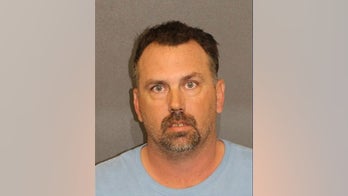 Arizona man gave gun to daughter, 14, told her to kill herself, officials say