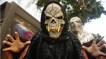 College threatens police response for students wearing 'offensive' costumes