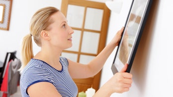 How to hang a picture or painting