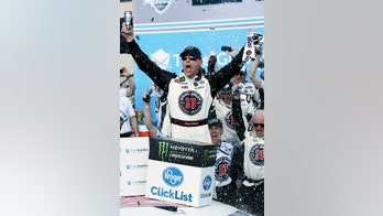 Three-peat! Kevin Harvick wins third NASCAR Cup race in a row at Phoenix