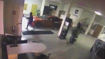 Cameras catch crooks stealing $75,000 Dodge Charger Hellcat