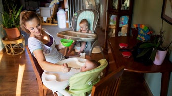 Facing epidemic, Cincinnati hospitals test mothers, newborns for drugs