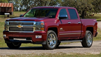 2014 Chevrolet Silverado climbs upmarket with High Country model